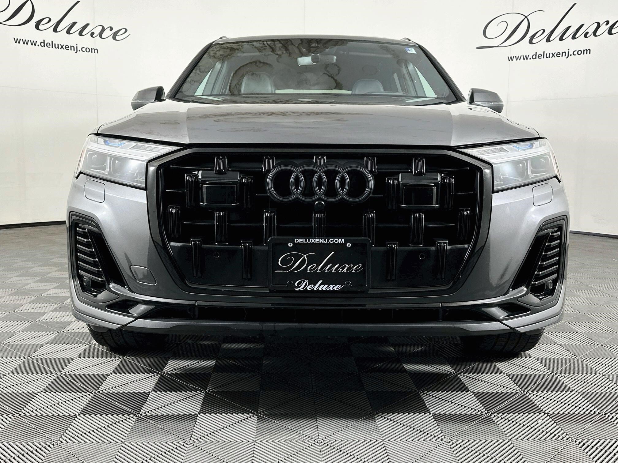 Used 2025 Audi Q7 3.0T Prestige AWD/4WD image 2