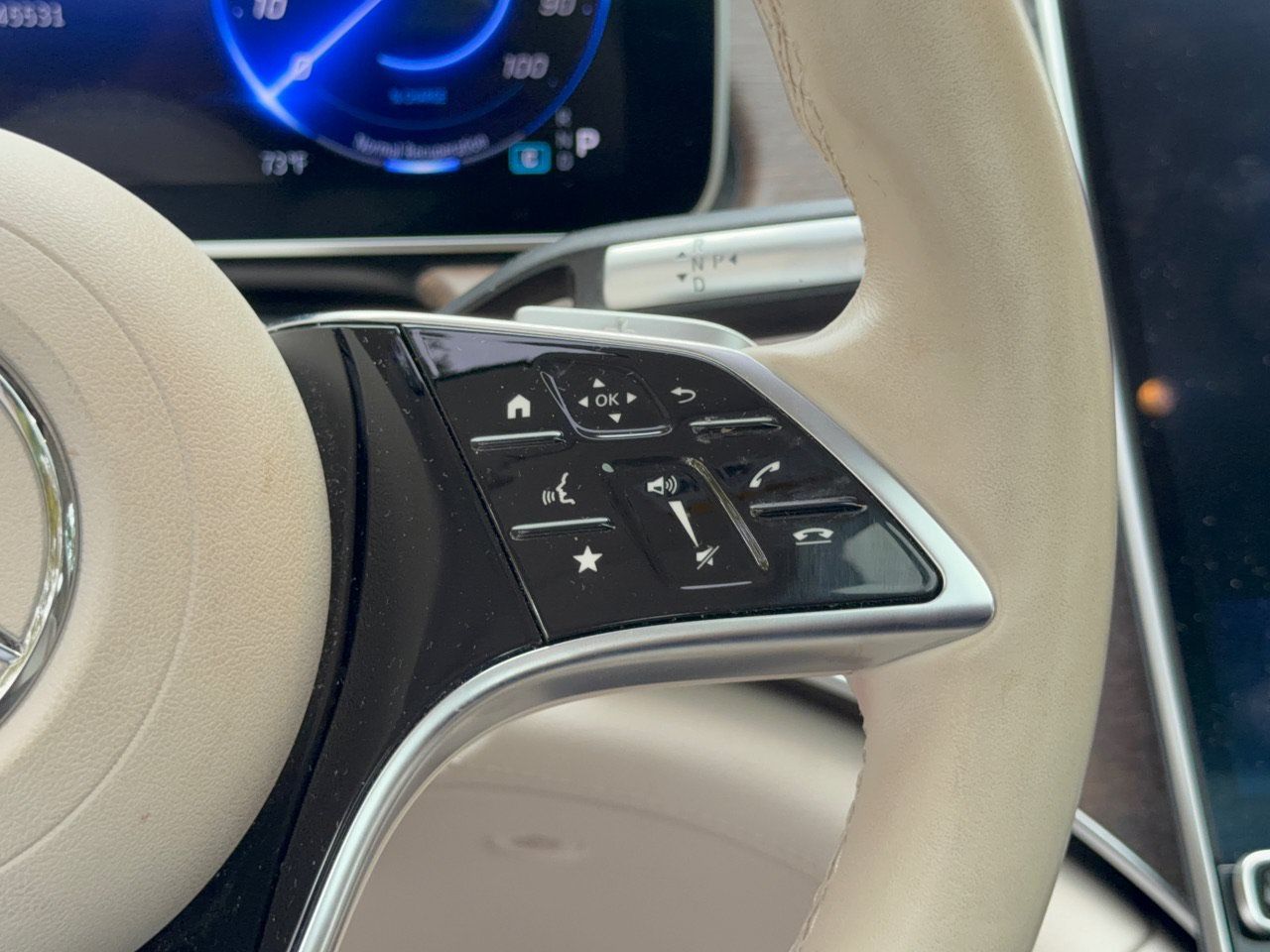Used 2022 Mercedes-Benz EQS 450+ Sedan image 19