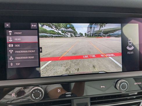 Certified 2025 Porsche Macan image 19