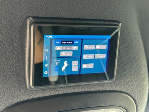 Used 2023 Mercedes-Benz Sprinter 3500 image 35