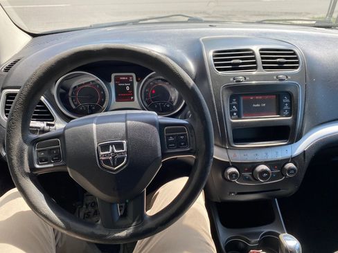 Used 2014 Dodge Journey SXT w/ Flexible Seating Group FWD image 15