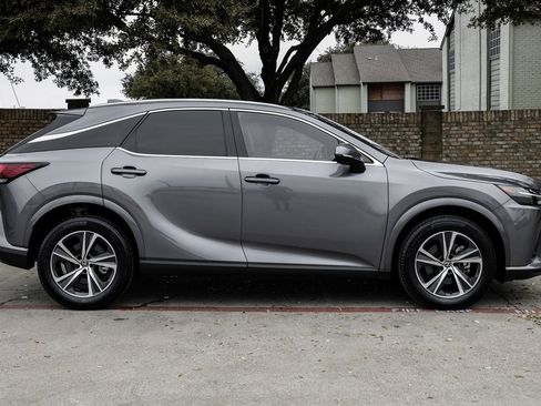 Used 2023 Lexus RX 350 Premium image 15