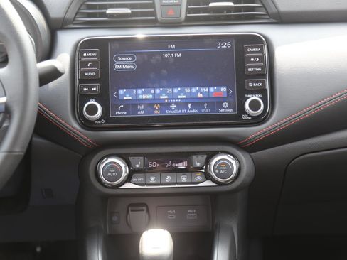 New 2025 Nissan Versa SR w/ Trunk Package image 19