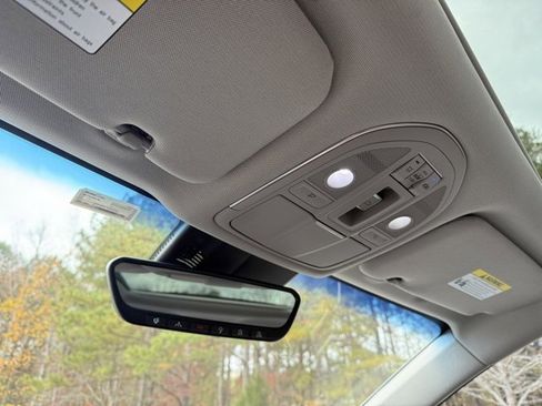 Used 2018 Genesis G80 3.8 w/ Option Group 02 image 26