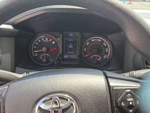 Used 2021 Toyota Tacoma 2WD Double Cab image 2