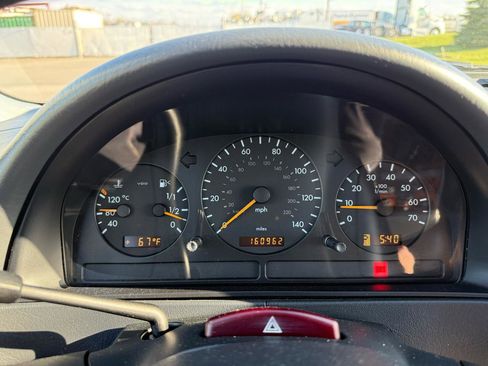 Used 2001 Mercedes-Benz ML 320 4MATIC image 29