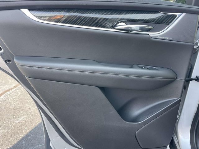 Used 2020 Cadillac XT6 Premium Luxury AWD/4WD image 12