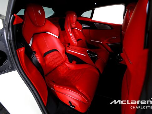 Used 2026 Ferrari Purosangue AWD/4WD image 25