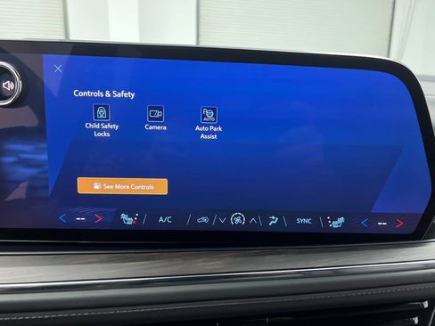 Used 2025 Chevrolet Tahoe LT image 57