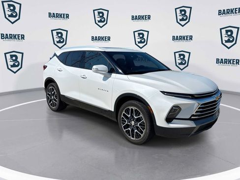 Used 2023 Chevrolet Blazer Premier w/ Driver Confidence II Package AWD/4WD image 2