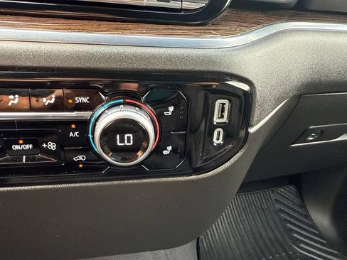 Used 2024 GMC Sierra 1500 Elevation AWD/4WD image 35