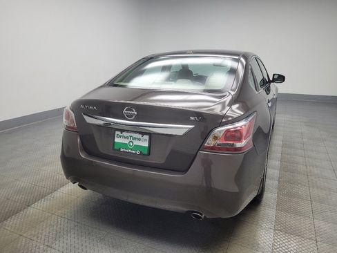 Used 2015 Nissan Altima 2.5 SV w/ Convenience Package image 7