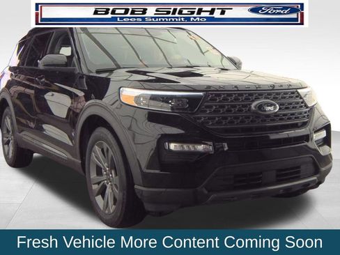 Used 2024 Ford Explorer XLT w/ Equipment Group 202A image 1