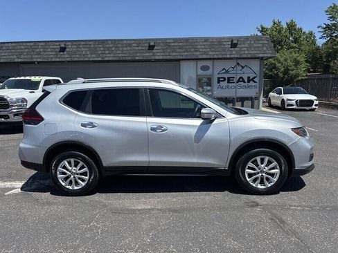 Used 2018 Nissan Rogue SV AWD/4WD image 8