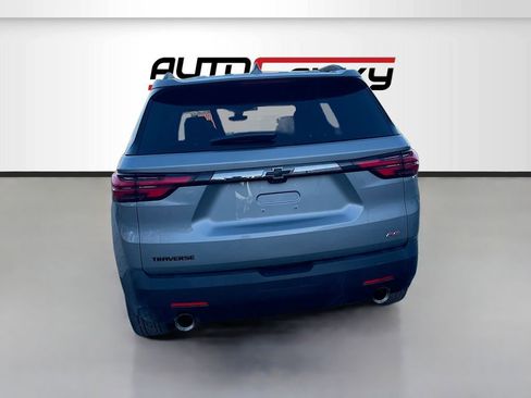 Used 2023 Chevrolet Traverse RS image 6