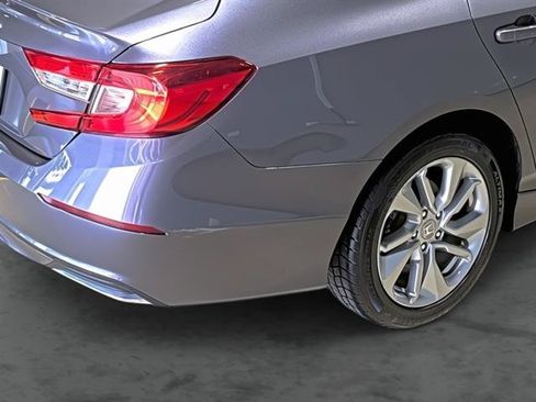 Used 2018 Honda Accord LX image 13