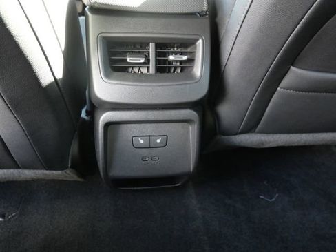 Used 2024 Chevrolet Equinox EV LT FWD image 15