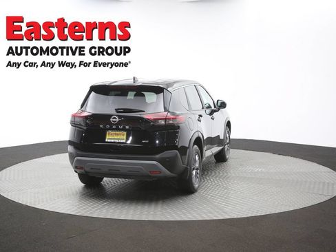 Used 2023 Nissan Rogue S AWD/4WD image 40