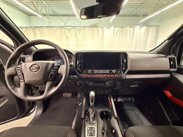 Used 2026 Nissan Frontier PRO-4X AWD/4WD image 18