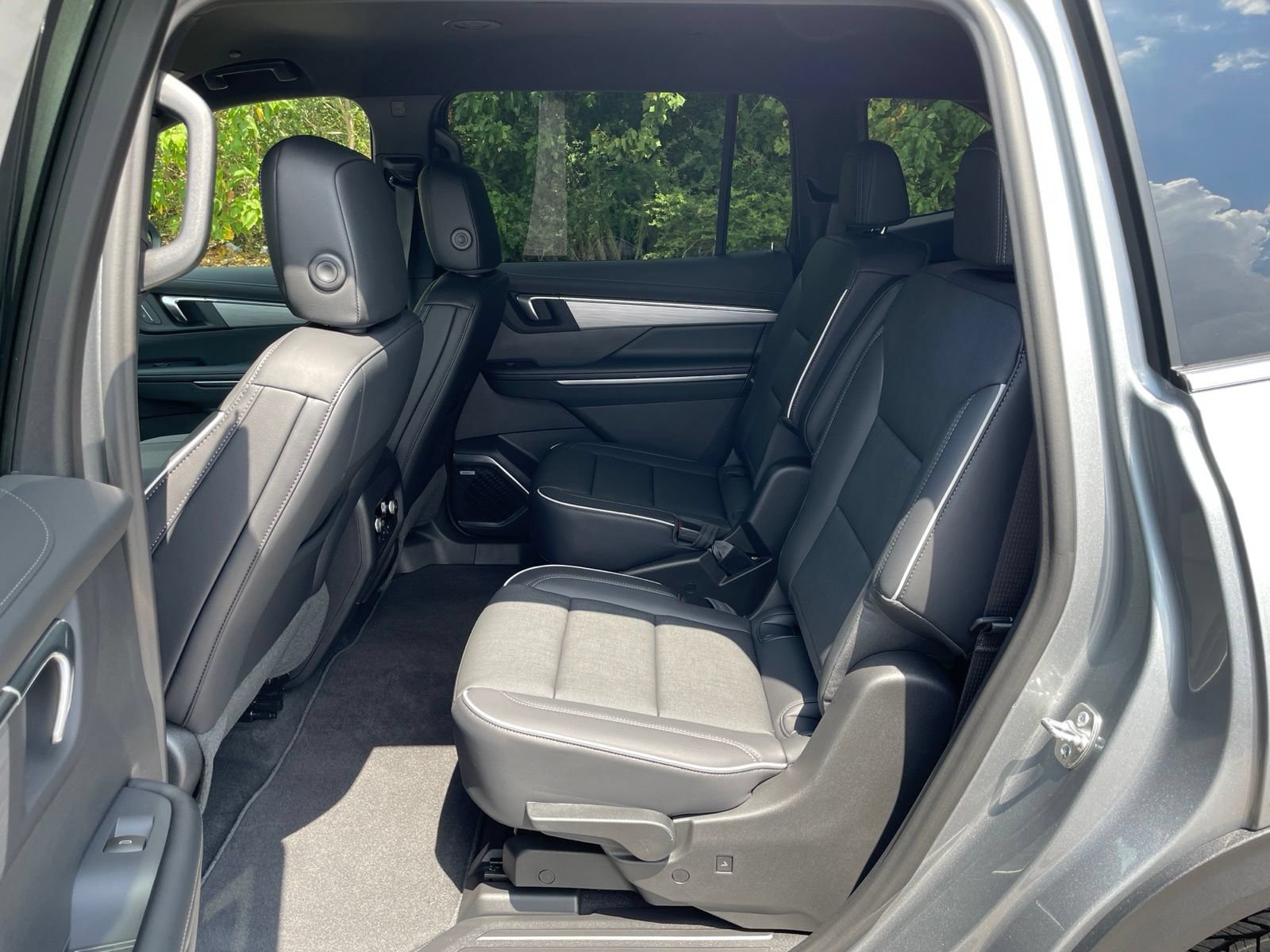 New 2026 Buick Enclave Preferred w/ Power Package FWD image 30