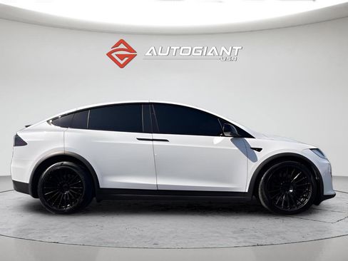 Used 2022 Tesla Model X Plaid AWD/4WD image 9