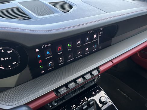 Certified 2022 Porsche 911 Carrera image 36