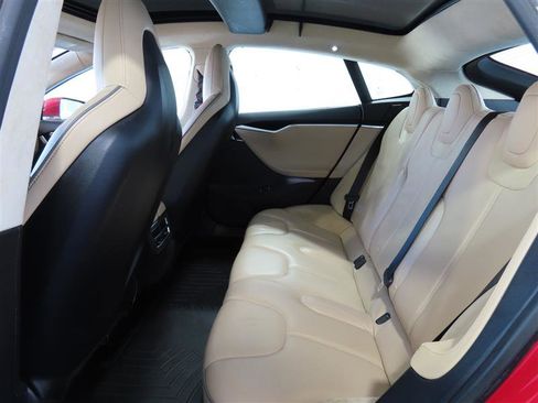 Used 2013 Tesla Model S Performance image 28