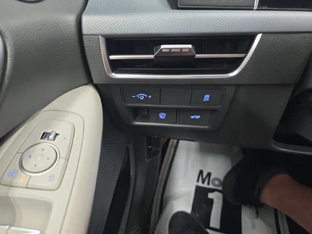 Used 2025 Hyundai Sonata SEL FWD image 21