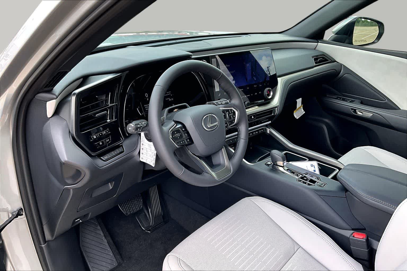 Used 2026 Lexus TX 350 AWD w/ Technology Package image 8