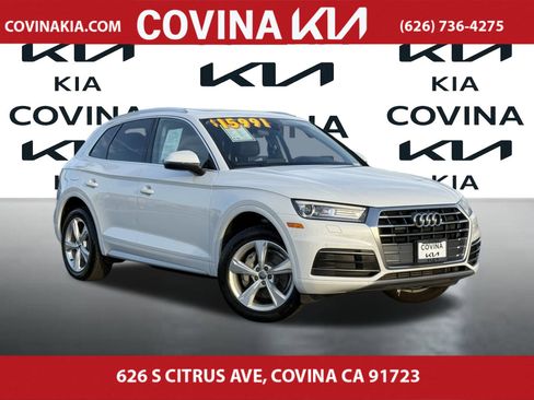 Used 2020 Audi Q5 2.0T Premium w/ Convenience Package image 2