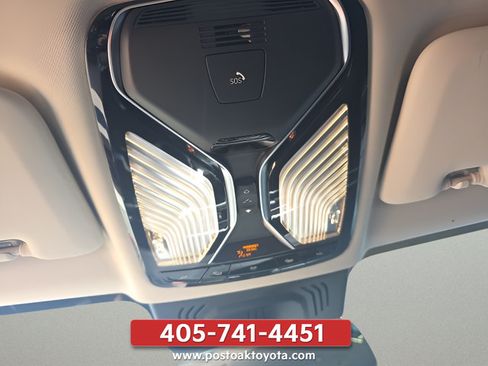 Used 2019 BMW X7 xDrive40i w/ Premium Package AWD/4WD image 22