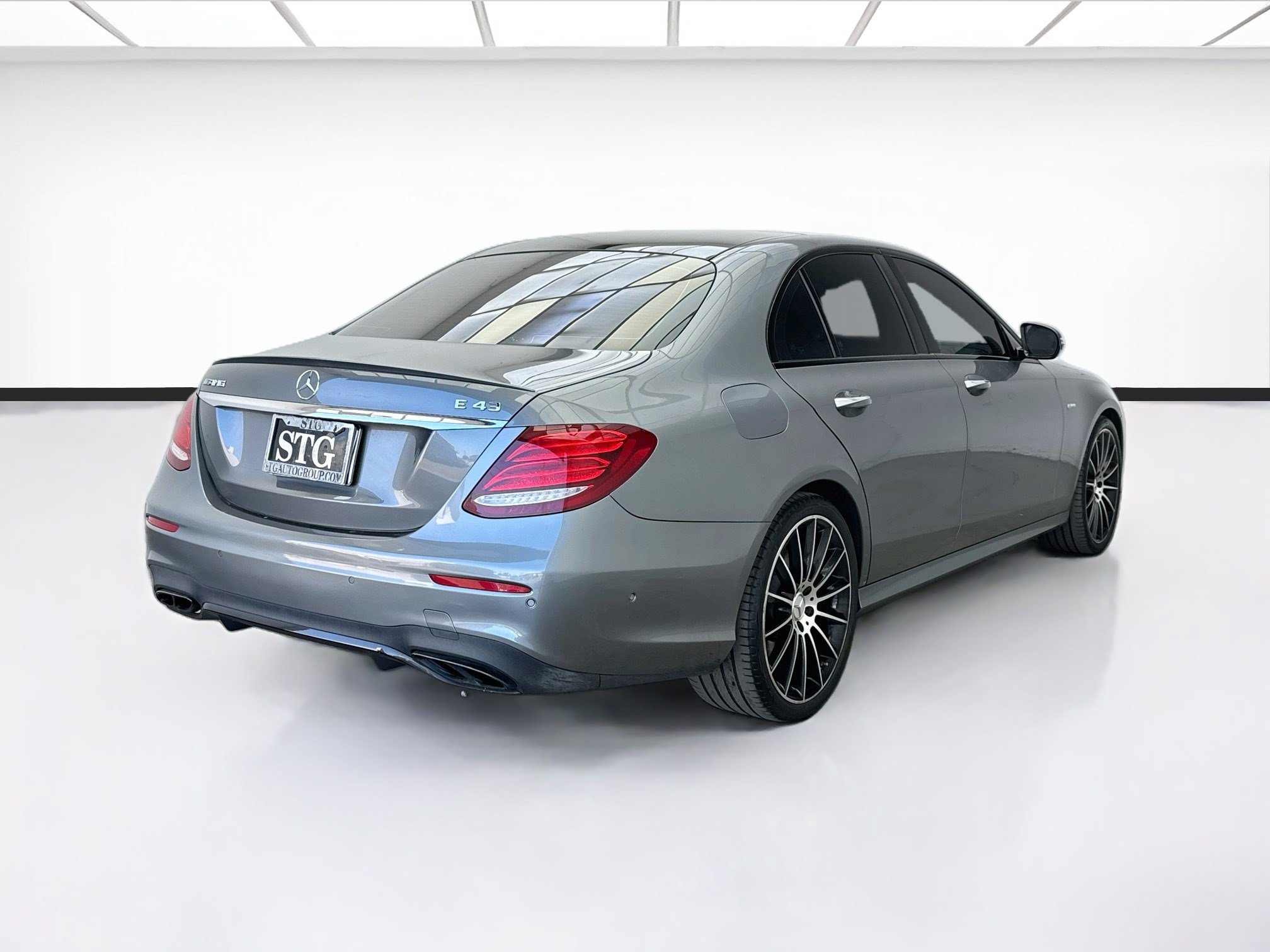 Used 2018 Mercedes-Benz E 43 AMG 4MATIC Sedan image 4
