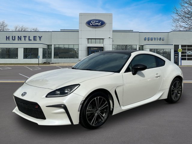 Used 2023 Toyota GR86 RWD image 1