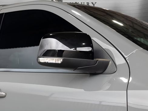 Used 2023 Dodge Durango R/T AWD/4WD image 12
