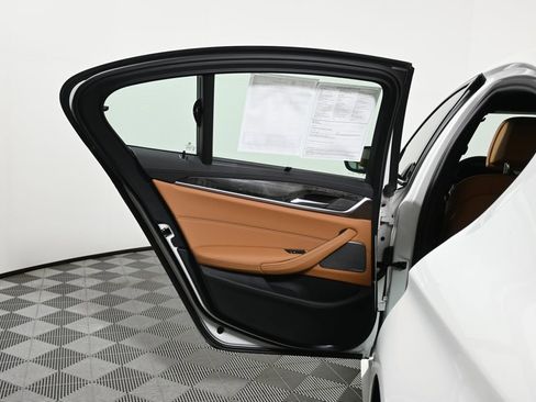 Certified 2023 BMW M550i xDrive w/ Executive Package image 33