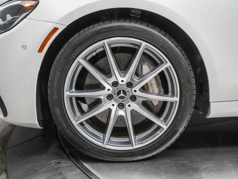 Certified 2022 Mercedes-Benz E 450 4MATIC Sedan image 11