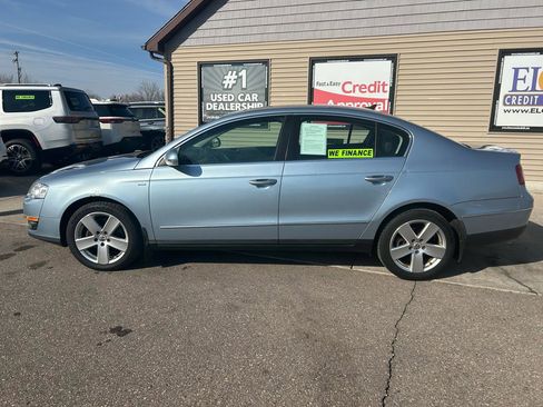 Used 2007 Volkswagen Passat Wolfsburg Edition image 8