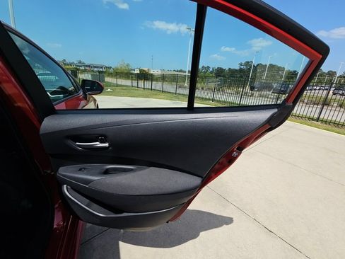 Used 2020 Toyota Corolla LE w/ LE Premium Package FWD image 18