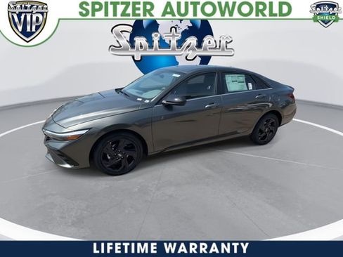 New 2026 Hyundai Elantra SEL Sport Premium FWD image 4