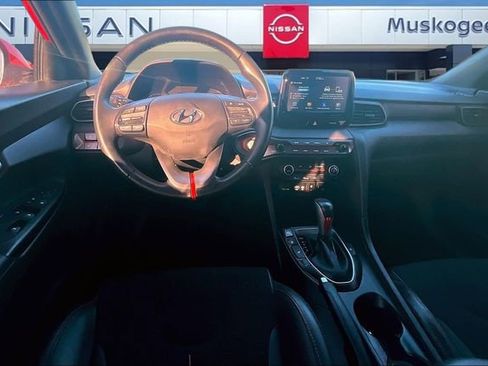 Used 2019 Hyundai Veloster 2.0 Premium image 8