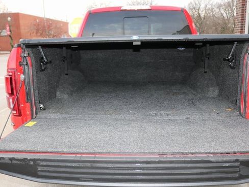 Used 2018 Ford F150 Raptor w/ Equipment Group 801A Mid image 23