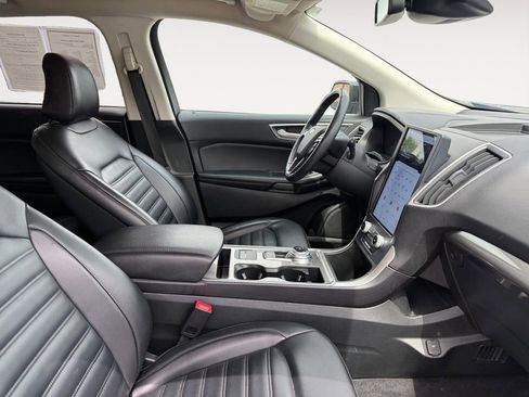 Used 2014 Ford Edge Limited w/ Equipment Group 302A AWD/4WD image 15
