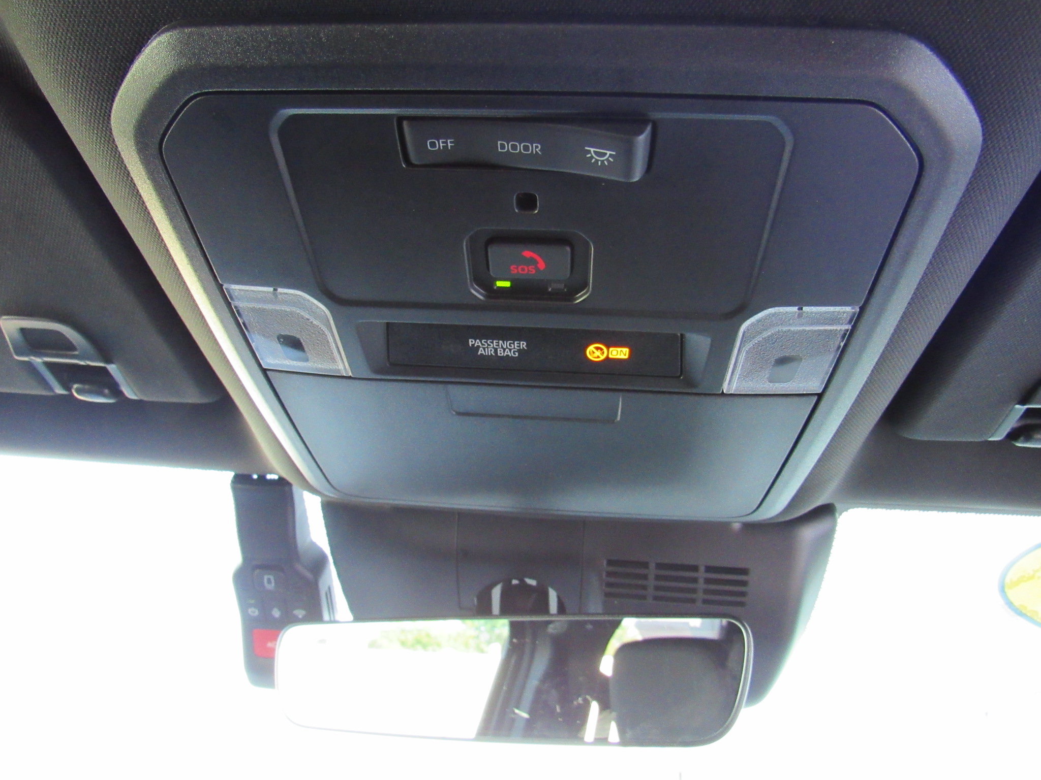 Used 2025 Toyota Tacoma TRD Sport w/ Blackout Package (GST) AWD/4WD image 30
