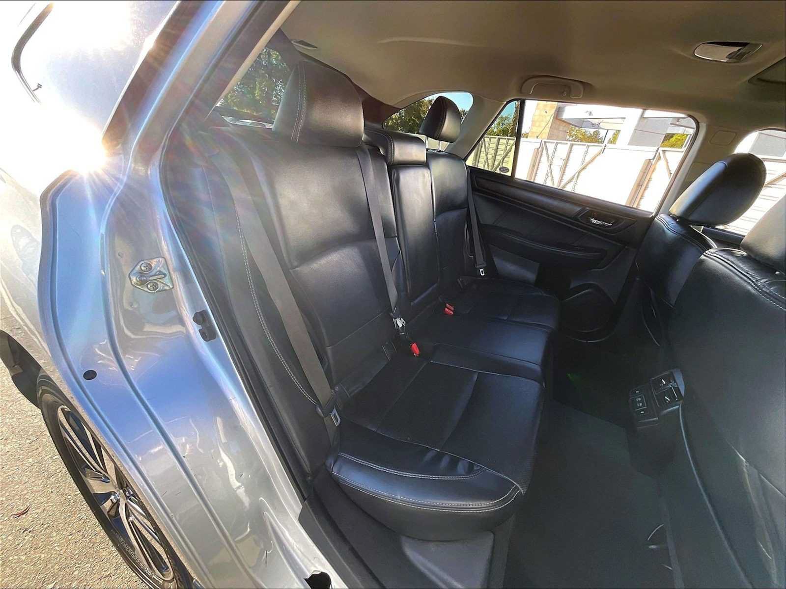 Used 2019 Subaru Outback 2.5i Limited AWD/4WD image 30