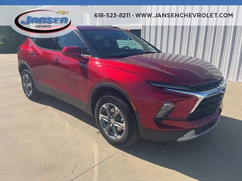 Used 2024 Chevrolet Blazer LT w/ Convenience Package FWD image 1