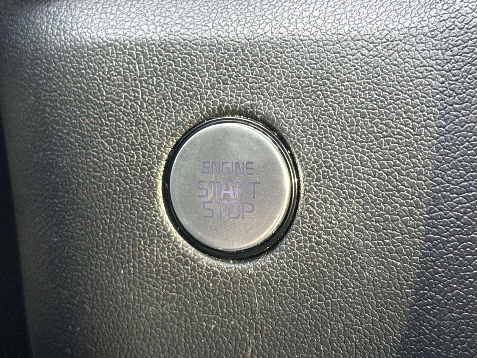 Used 2023 Kia Sorento S w/ Panoramic Sunroof Package FWD image 32