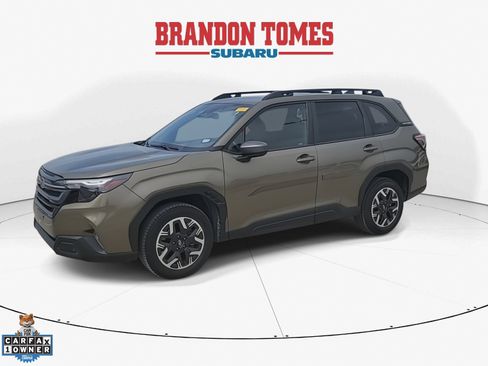 Used 2025 Subaru Forester Premium AWD/4WD image 7