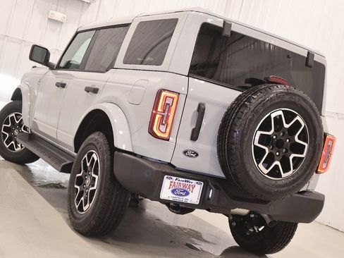 New 2026 Ford Bronco Outer Banks image 31