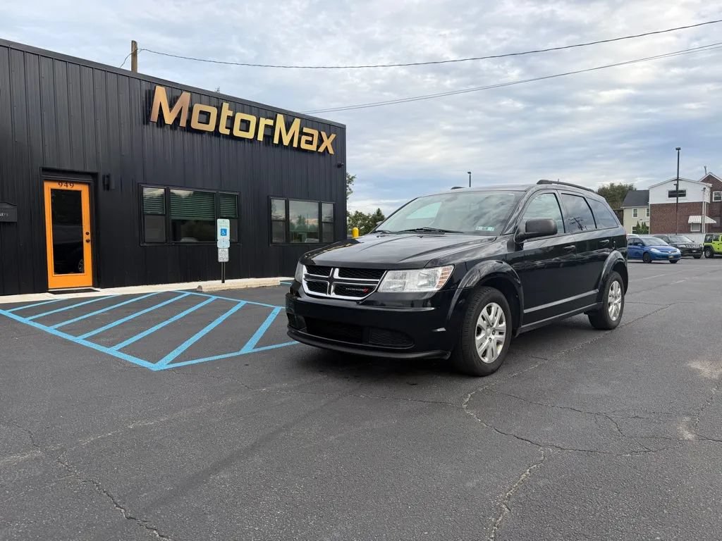 Used 2018 Dodge Journey SE w/ Connectivity Group FWD image 1
