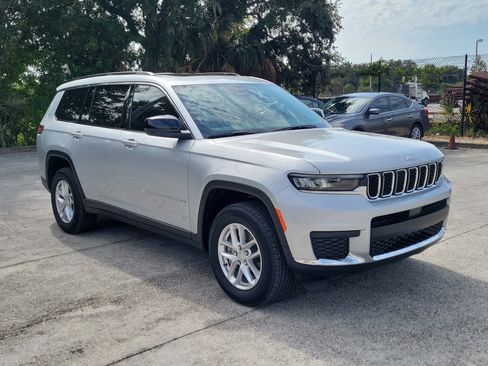 Used 2026 Jeep Grand Cherokee L 2WD image 3